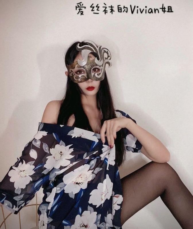 爱丝袜的Vivian小姐姐视频合集 45V/12.48G 1 1650492183 2 - 趣会屋